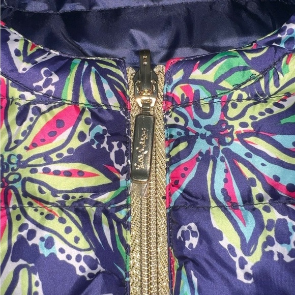 EUC Lilly Pulitzer Reversible Puffer Coat Jacket Gold Not Too Catty Navy Small - Picture 7 of 10